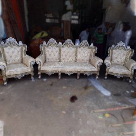 Royal Carved Wooden Sofa Set Manufacturers, Suppliers in Saharanpur