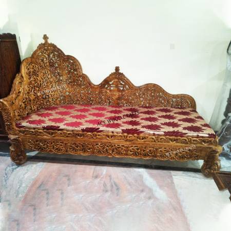 Sheesham Wooden Diwan Manufacturers, Suppliers in Saharanpur