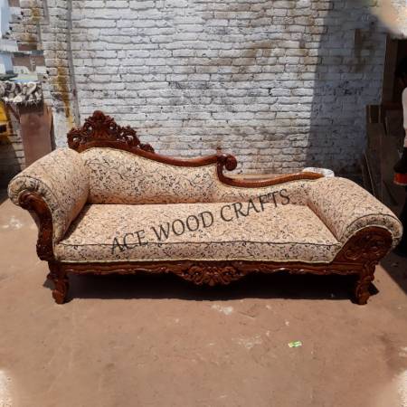 Wooden Traditional Chaise Loung Manufacturers, Suppliers in Saharanpur